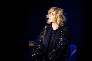 Ірина Білик з чоловіком та підрослим сином вперше знялися у родинній фотосесії