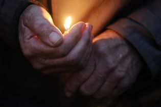 32-га річниця трагедії на ЧАЕС. Мертва Прип'ять посеред ночі ожила вогнями свічок