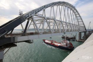 Порошенко рассказал о судьбе Крымского моста после возвращения аннексированного полуострова