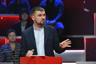 Банковая придерживает решение вопроса с "евробляхами" к выборам - депутат от "Народного фронта"