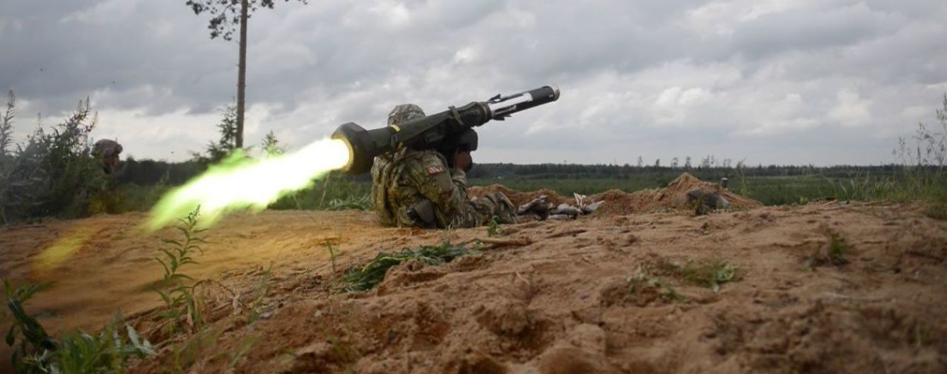 США поддержат предоставление оборонительного оружия Украине в будущем - Помпео