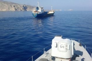 В Эгейском море турецкое судно протаранило греческий корабль