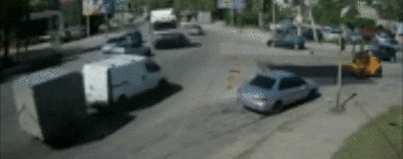 Рожденные в рубашках: десятки днепрян рассказали, как спаслись от неуправляемой фуры