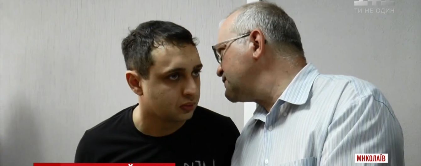 У Миколаєві суд заарештував мажора, який не виплатив компенсацій за збиту ним жінку