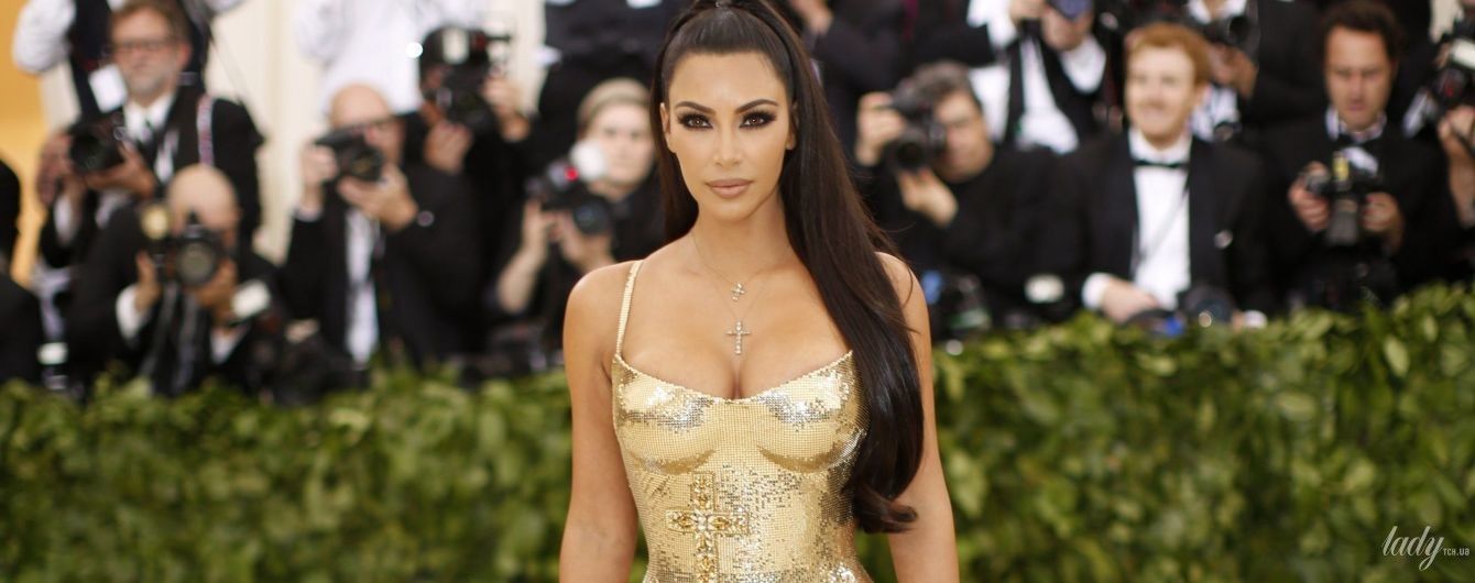 Ослепительно хороша: Ким Кардашьян в золотом платье на Met Gala-2018