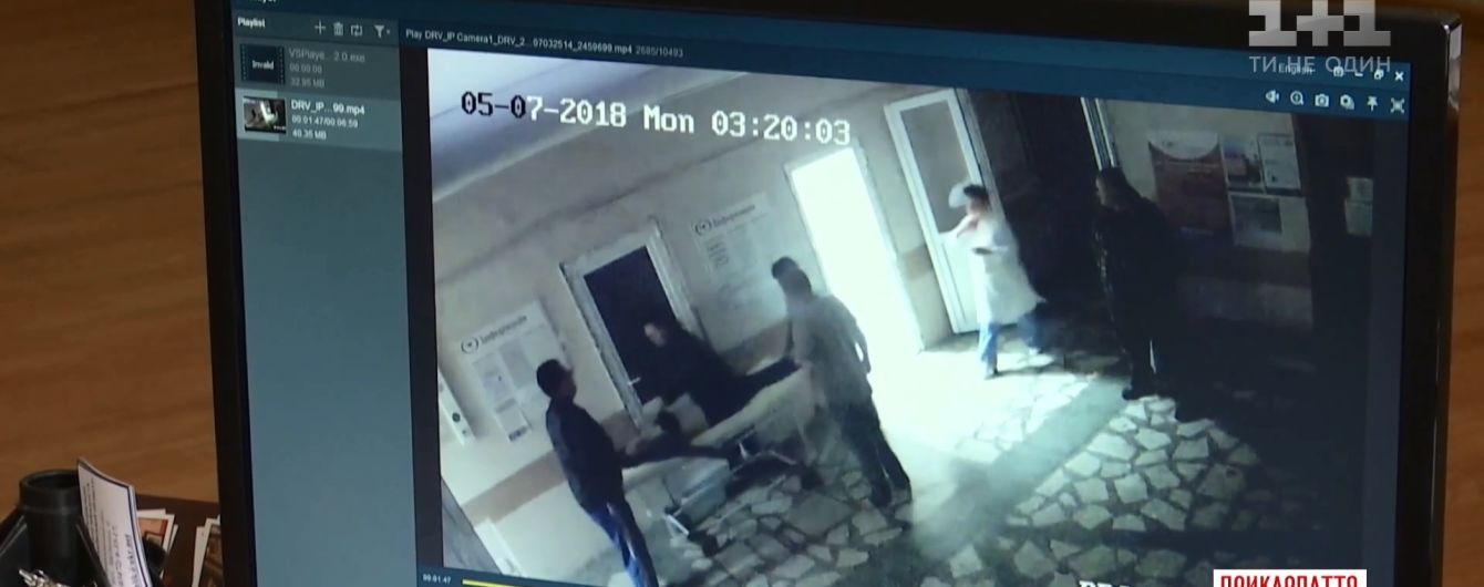 В Калуше родственник пациентки избил медиков прямо в больнице