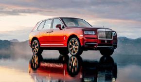 Rolls-Royce с шиком представил самый роскошный и дорогой внедорожник в мире