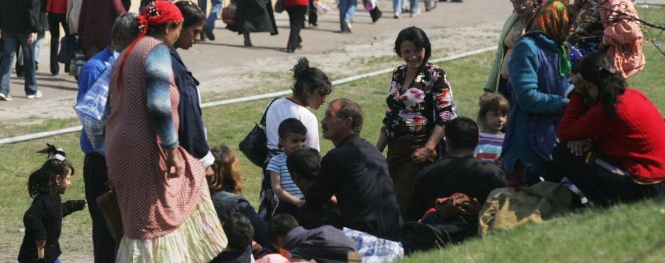 Під Львовом невідомі спалили ромський табір - омбудсмен