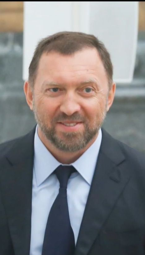 У російського олігарха відібрали орендовані реактивні літаки через санкції