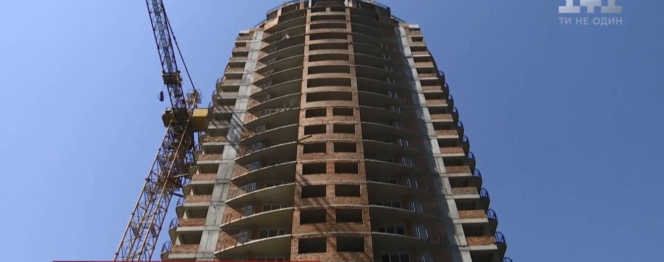Смерть во время свидания в недострое: столичная полиция назвала падение девушки с 25-го этажа несчастным случаем