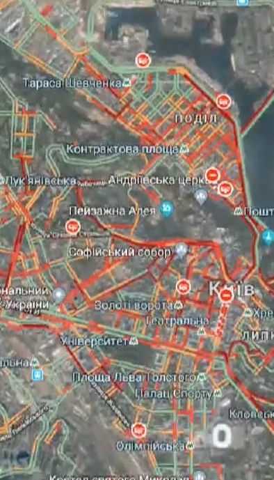 Центр столицы остановился в пробках на ближайшие две недели