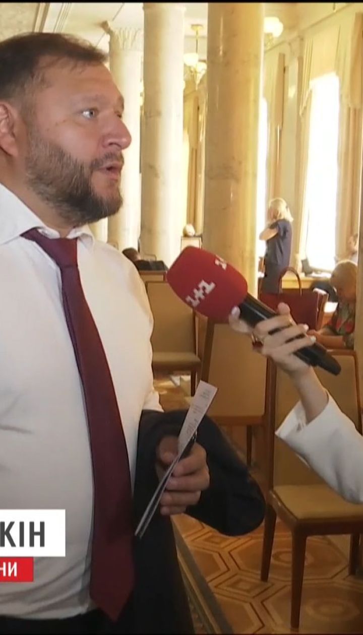 Депутаты рассказали, как часто им доставалось на орехи