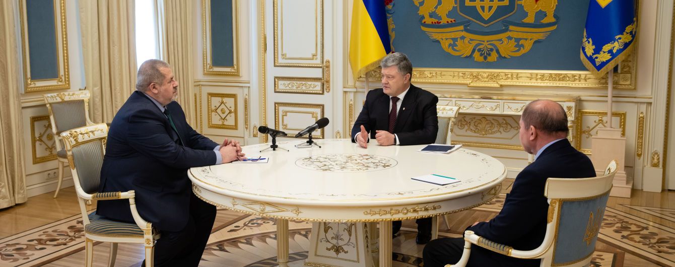 Порошенко отзовет из ВР законопроект о гражданстве после разговора с лидерами крымских татар