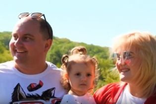 Актер Юрий Ткач поделился архивными фото с собственной свадьбы