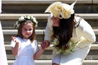 Маленькая проказница: 3-летняя принцесса Шарлотта очаровала всех гостей на королевской свадьбе