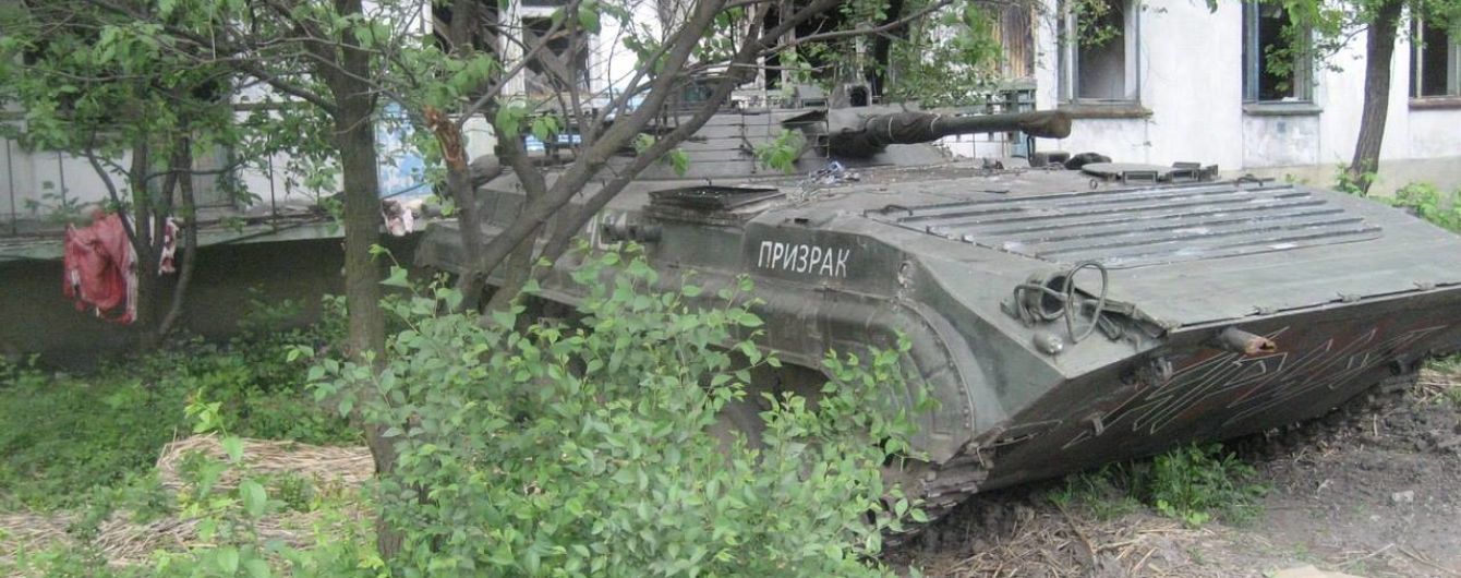 Спостерігачі ОБСЄ виявили на окупованому Донбасі десятки танків, гаубиць та військової техніки бойовиків