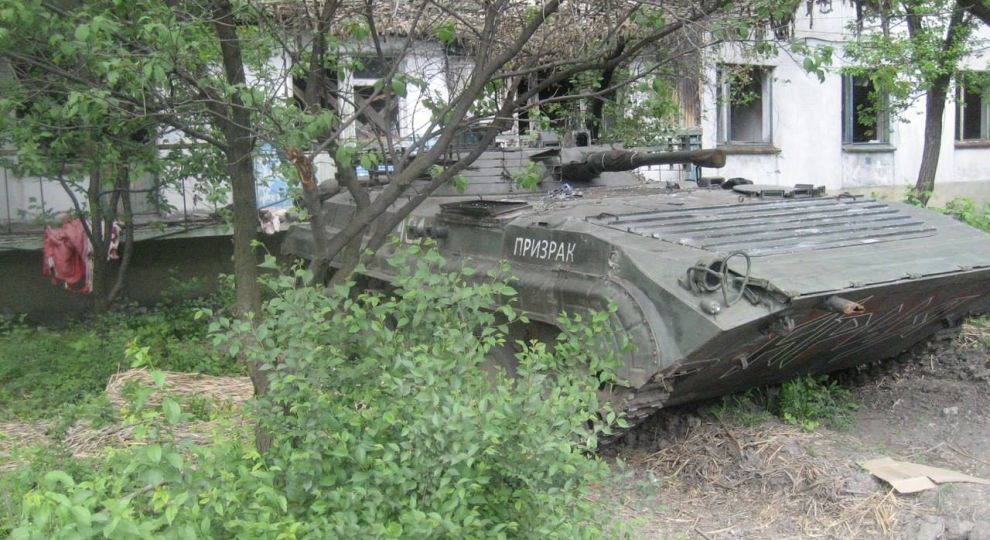 Спостерігачі ОБСЄ виявили на окупованому Донбасі десятки танків, гаубиць та військової техніки бойовиків