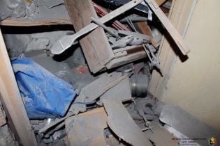 У Торецьку снаряд бойовиків проломив дах житлового будинку