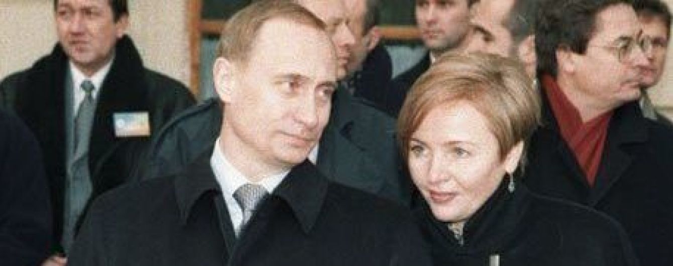Заработки на земле и собственная вилла "Сюзанна". Как живет экс-жена Путина после развода