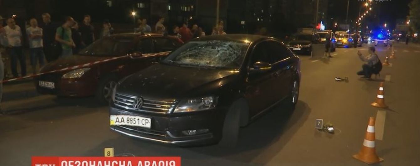 Лікарі стабілізували стан хлопчика, якого збило авто нібито з кортежу Порошенка