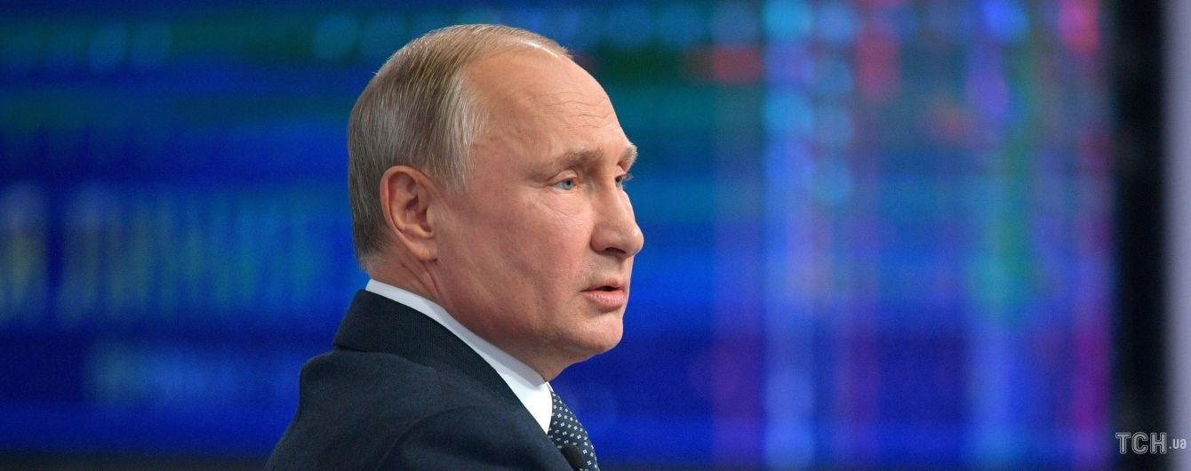 "Володю, ти не втомився?" Як Путін ушістнадцяте вийшов на "пряму лінію" з Росією