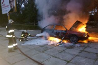 У Херсонській області повідомили про займання автомобіля