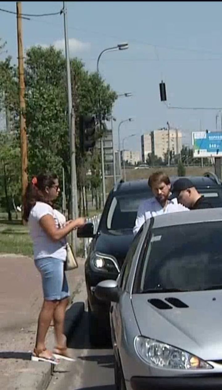 Авто настоятеля Лавры митрополита Павла снова попало в приключение