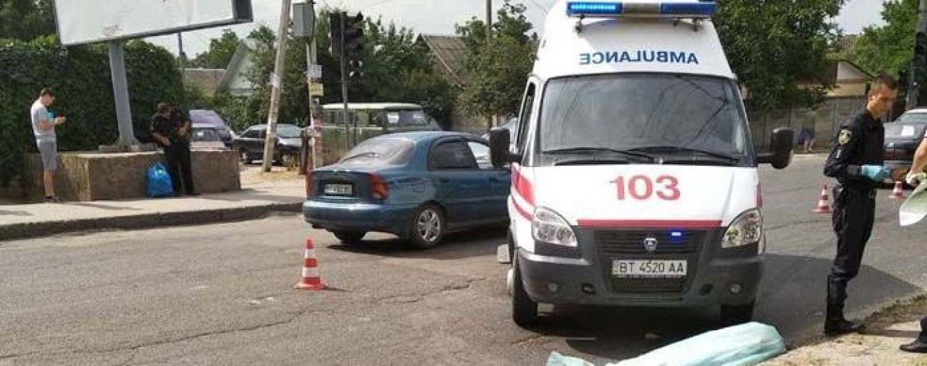 У Херсоні швидка на пішохідному переході переїхала на смерть пенсіонерку