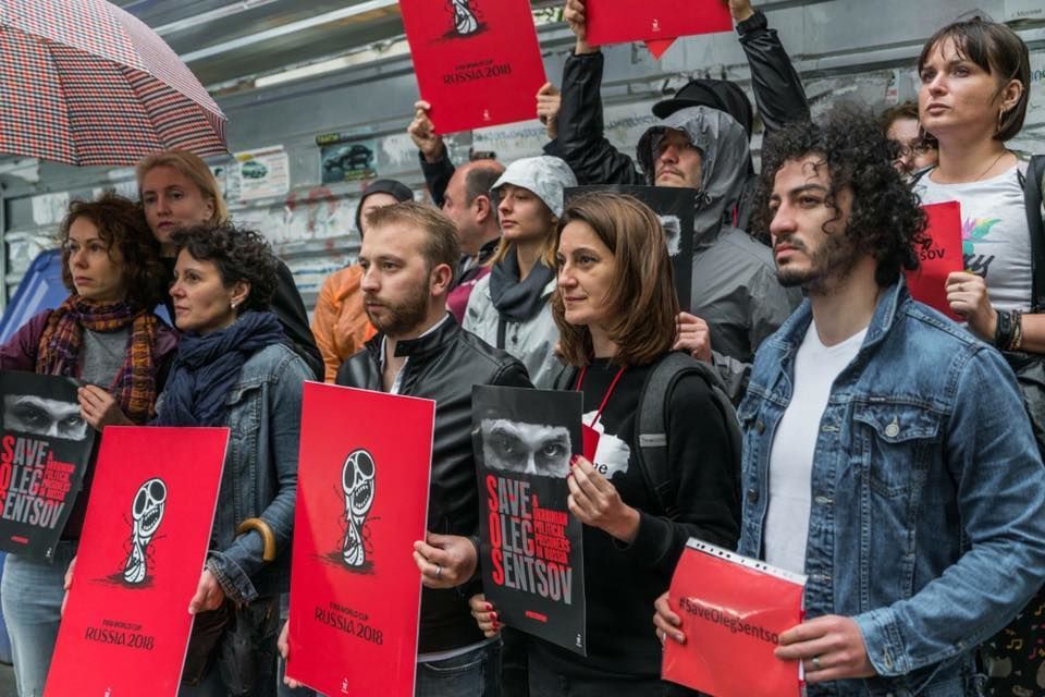 акція на підтримку сенцова у тбілісі
