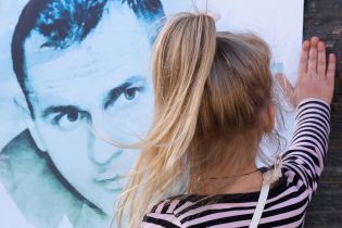 Сестра Сенцова закликала бойкотувати низку українських каналів через "інформаційну війну"