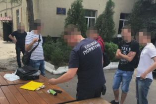В Днепре СБУ задержала пожарного начальника за систематическое взяточничество