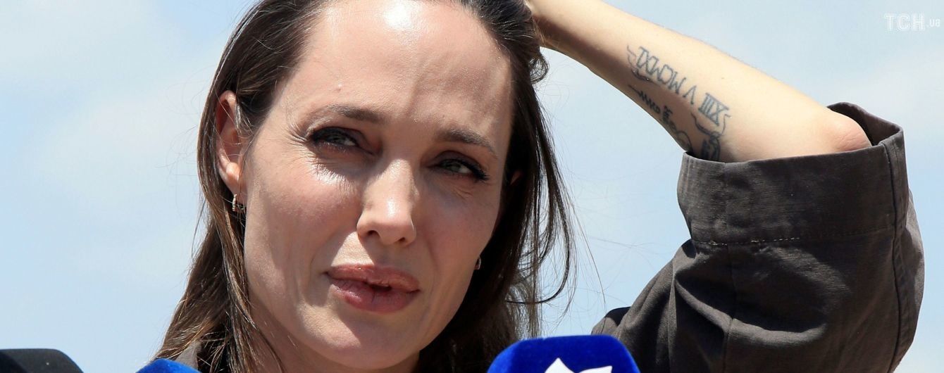 Анджеліна Джолі відповіла хейтерам, які назвали її "заздрісною матір’ю та параноїком"