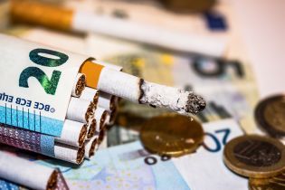 Українського тютюнового монополіста оштрафують на понад 430 мільйонів - остаточне рішення ВС