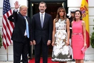 Стильная королева Летиция и эффектная Мелания Трамп: знаменитые дамы порадовали красивыми образами