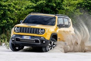 Jeep Renegade возмужал и получил новые двигатели
