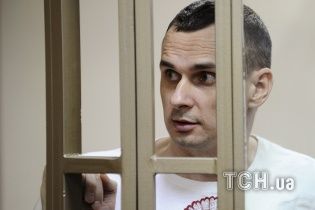 Проблеми з нирками та серцем. Адвокат відвідав Сенцова і розповів про його стан