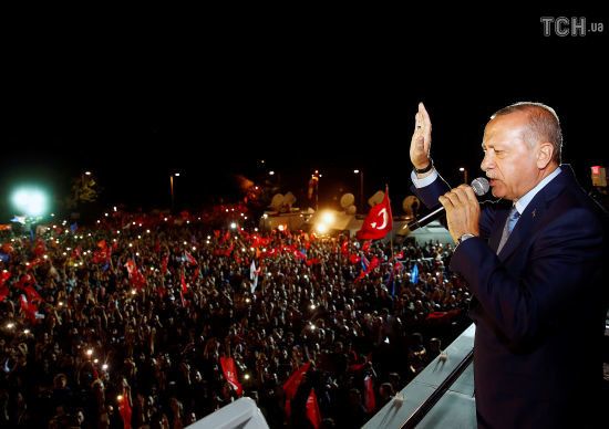 Партія Ердогана перемогла, але не зможе самостійно сформувати більшість у парламенті Туреччини