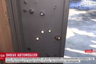 Нічний вибух в Одесі: у будинках повибивало шибки, а запчастини від авто залетіли на балкони