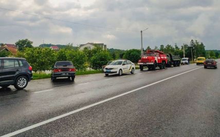 Бійки й насилля на дорогах: чому це трапляється та як побороти агресію водіїв в Україні