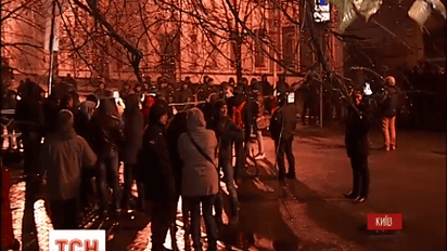 Кримські татари збирають мітинг під адміністрацією Порошенко