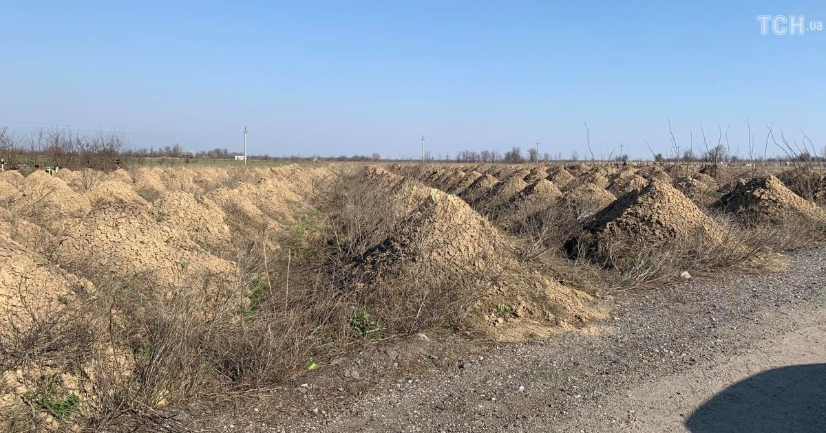 Могили у Дніпрі_1 / © Ольга Павловська/ТСН