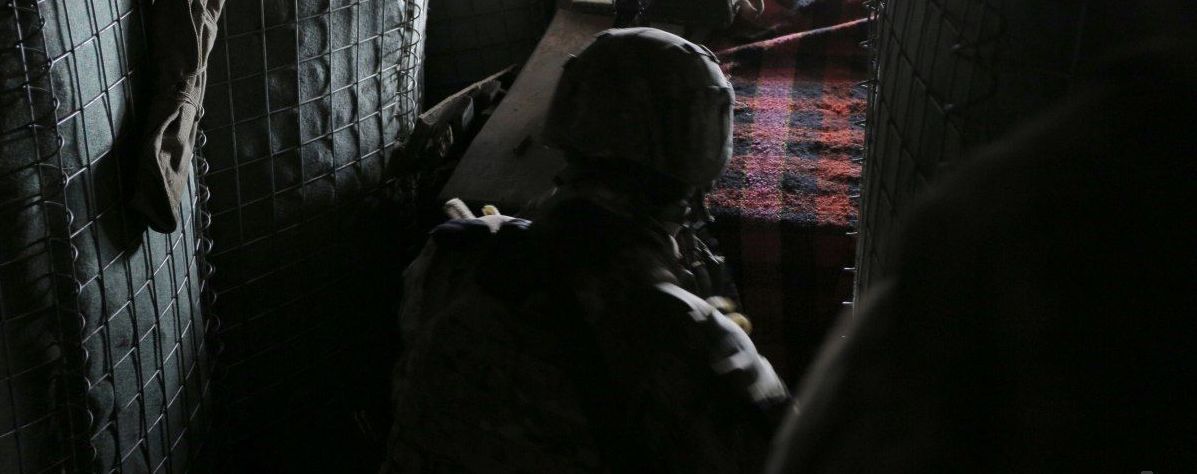 На Донбасі бойовики поранили чотирьох українських військових