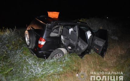 У Вінницькій області автомобіль врізався у мотоблок: померла 20-річна вагітна жінка, один із водіїв втік з місця ДТП