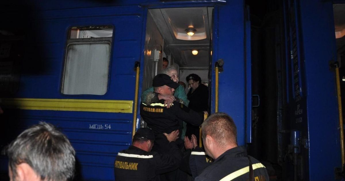 Мешканців Оріхова закликають евакуюватися через активні бойові дії