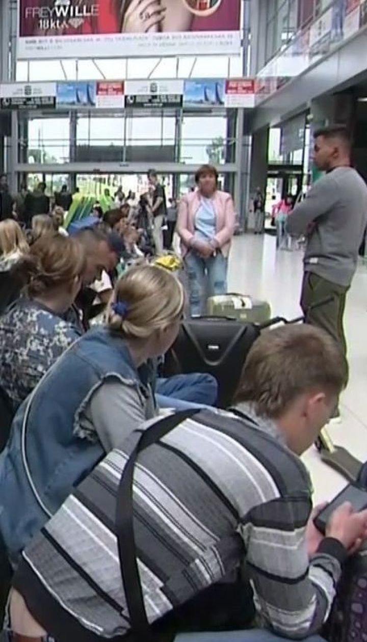 Туристи, які застрягли у Тунісі, сьогодні мають повернутися до України