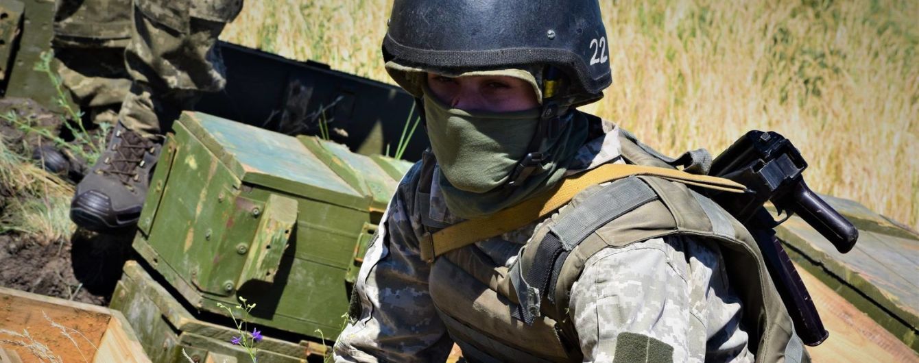 На передовій бойовики поранили трьох українських військових. Ситуація на Донбасі