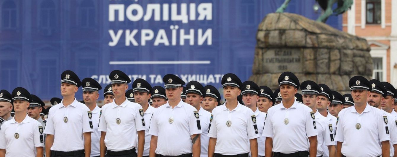 Українські поліцейські освоїли жестову мову для допомоги людям із проблемами слуху