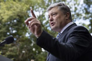 Президент поддерживает снижение ставок на переоформление автомобилей на еврономерах