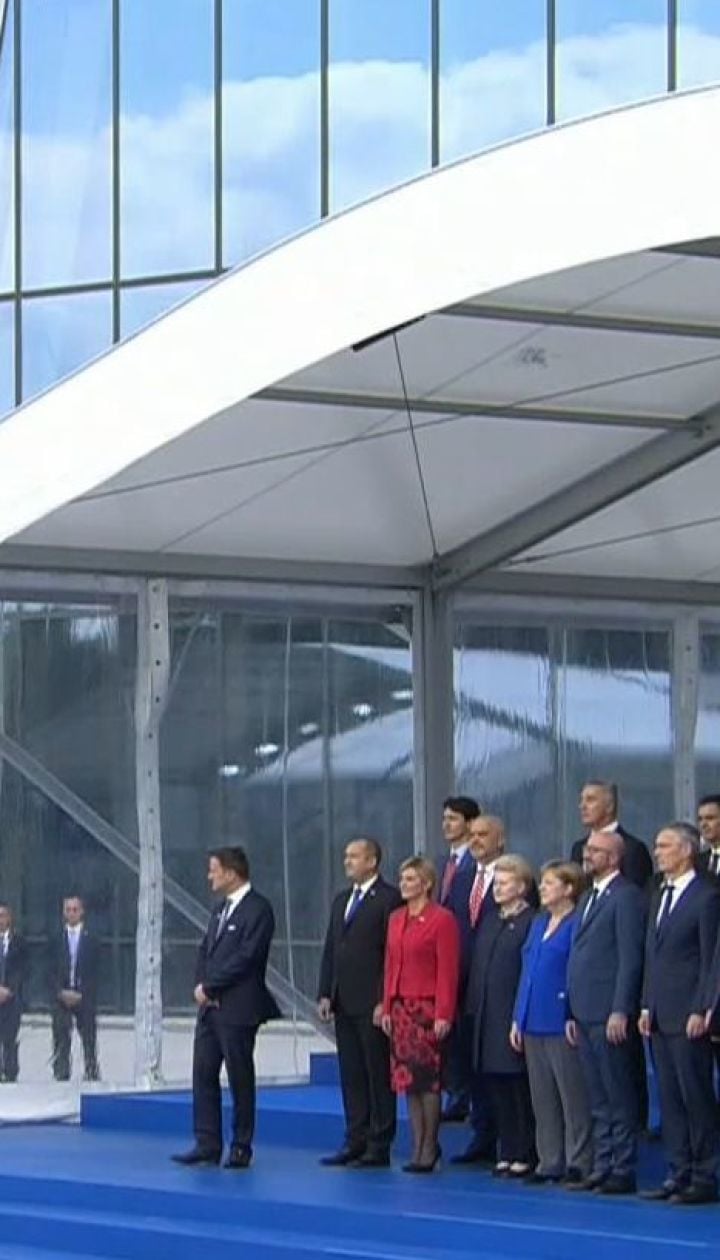 Порошенко и Трамп провели переговоры во время саммита НАТО