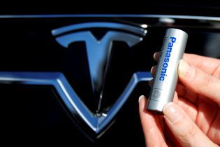 Tesla подозревают в использовании запрещенных веществ в батареях